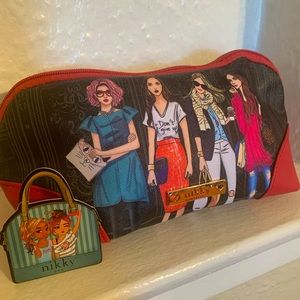 NWT Nikky by Nicole Lee Cosmetic Pouch